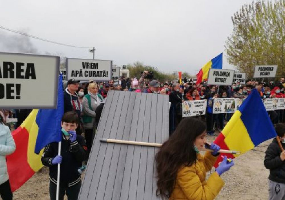 538 de reclamanti si 15 tribunale