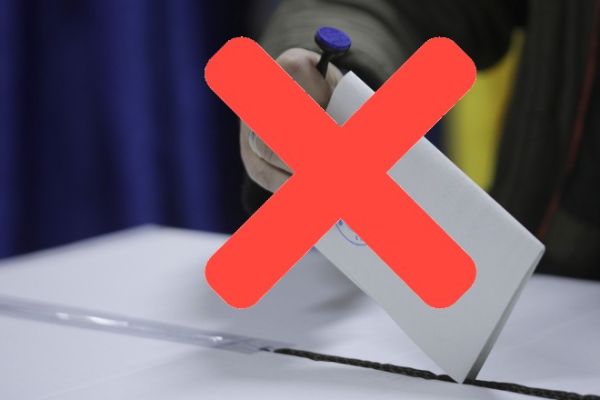 Guvernul obligat sa organizeze alegeri in peste 50 de localitati